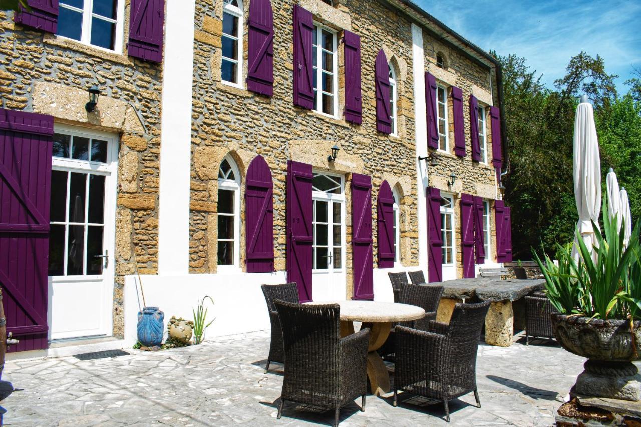 Les Volets Violets Bed & Breakfast Salles  Ngoại thất bức ảnh