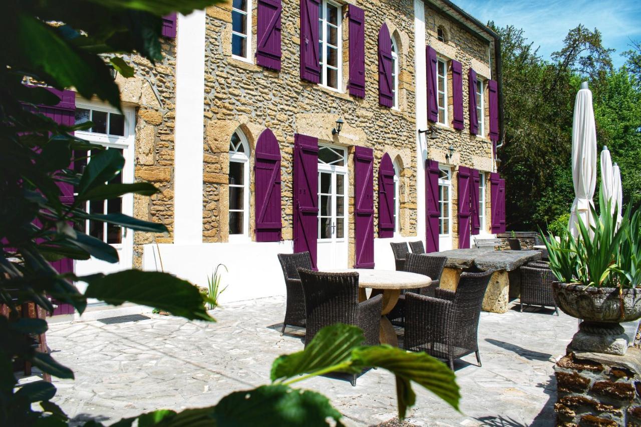 Les Volets Violets Bed & Breakfast Salles  Ngoại thất bức ảnh